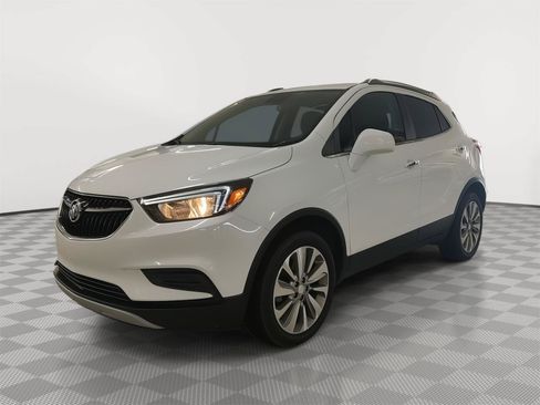 Used 2020 Buick Encore Preferred AWD/4WD image 23