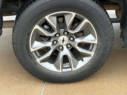 Used 2019 Chevrolet Silverado 1500 RST w/ All-Star Edition RWD image 9