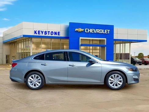 Used 2024 Chevrolet Malibu LT FWD image 8