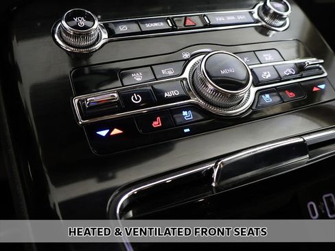 Used 2023 Lincoln Nautilus Reserve AWD/4WD image 7