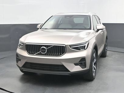 Certified 2024 Volvo XC40 B5 Plus w/ Protection Package