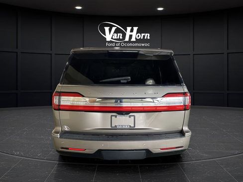 Used 2019 Lincoln Navigator Reserve w/ Cargo Package AWD/4WD image 14