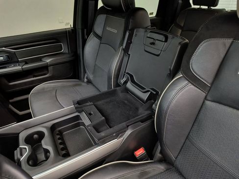 Used 2024 RAM 2500 Laramie w/ Night Edition image 30