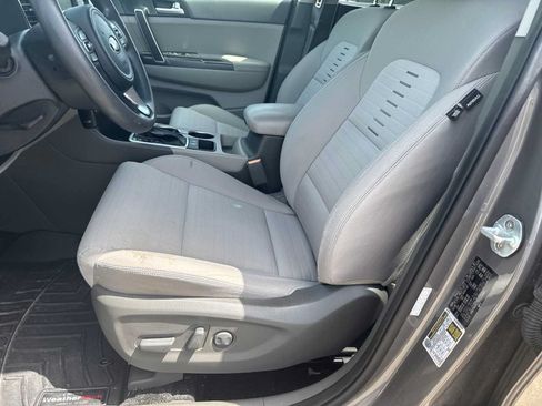 Used 2017 Kia Sportage LX w/ LX Popular Package FWD image 5