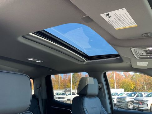 New 2026 GMC Sierra 1500 Denali w/ Technology Package image 19