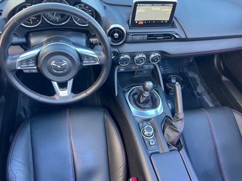 Used 2017 MAZDA MX-5 Miata RF Grand Touring image 14