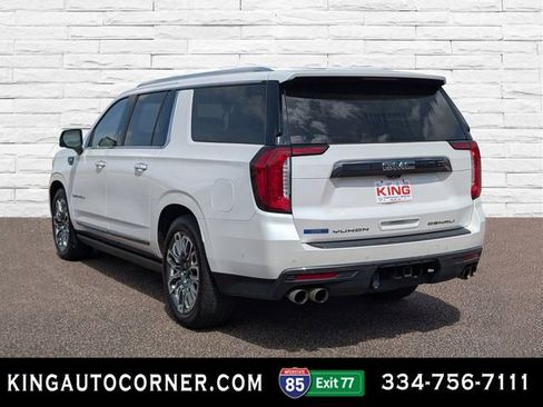 Used 2023 GMC Yukon XL Denali Ultimate image 7