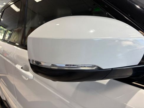 Used 2016 Land Rover Range Rover Sport HSE AWD/4WD image 19