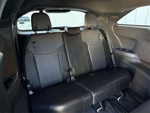 Used 2023 Toyota Sienna XSE w/ XSE Plus Package image 35