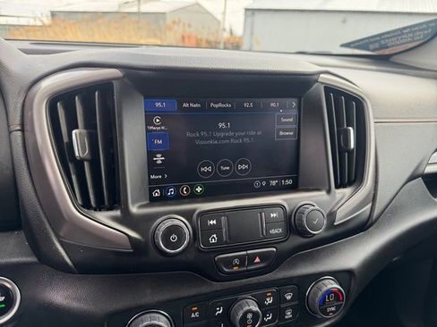 Used 2023 GMC Terrain AT4 image 21