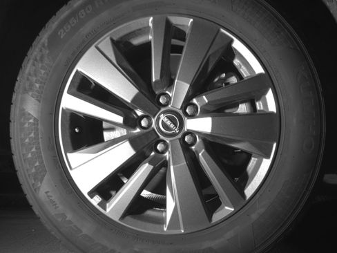 Used 2025 Nissan Pathfinder SV image 13