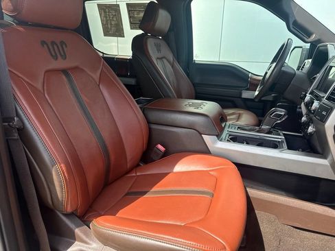 Used 2019 Ford F150 King Ranch w/ Equipment Group 601A Luxury AWD/4WD image 33