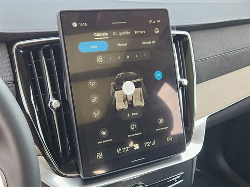 New 2026 Volvo XC90 B6 Plus w/ Protection Package image 21