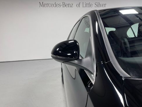 Used 2025 Mercedes-Benz C 300 4MATIC Sedan image 12