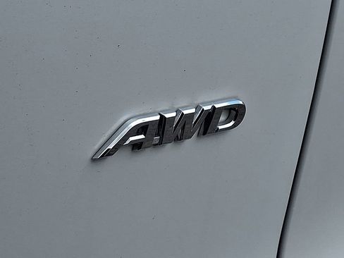 Used 2022 Toyota Corolla Cross L AWD/4WD image 36