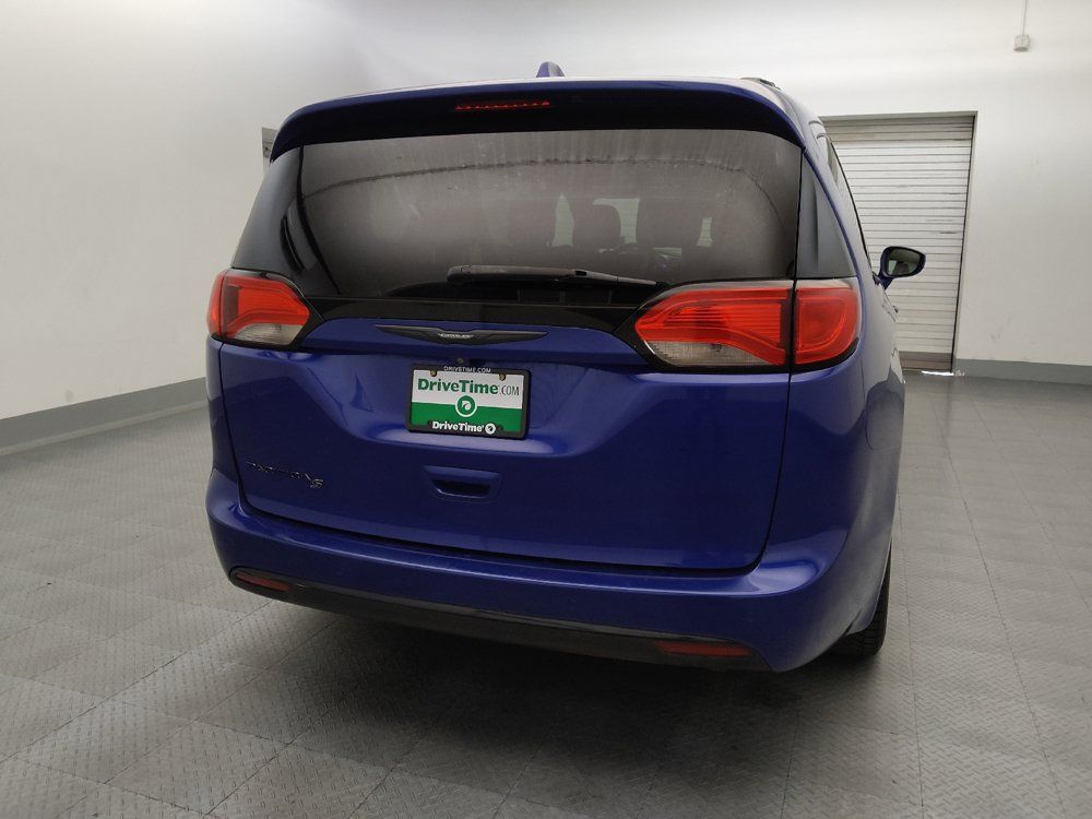 Used 2018 Chrysler Pacifica Touring Plus w/ S Appearance Package FWD image 7