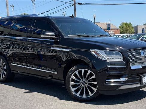 Used 2020 Lincoln Navigator Reserve AWD/4WD image 6