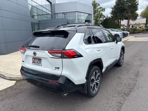 Used 2025 Toyota RAV4 XSE w/ Weather Package AWD/4WD image 7