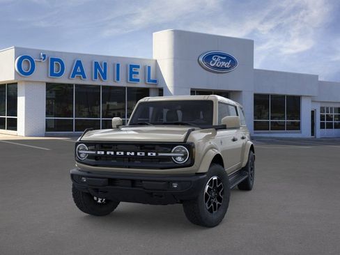 New 2026 Ford Bronco Outer Banks AWD/4WD image 2