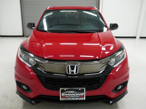 Used 2019 Honda HR-V Sport image 2