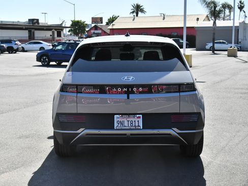 Used 2024 Hyundai Ioniq 5 SEL RWD image 7