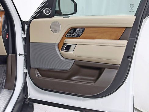 Used 2018 Land Rover Range Rover Supercharged image 36