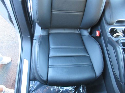 Used 2023 Porsche Cayenne image 29