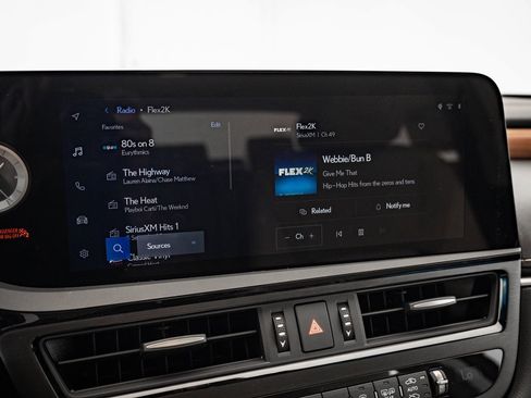 New 2025 Lexus ES 350 w/ Premium Package image 30