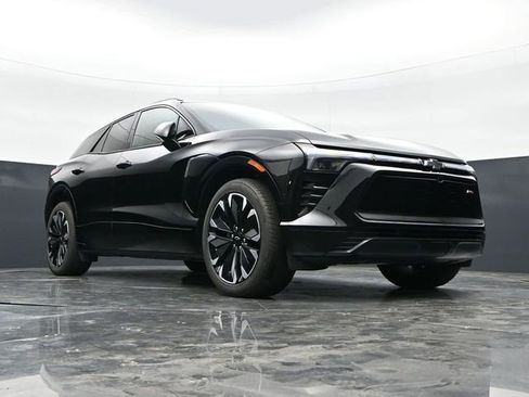 Used 2024 Chevrolet Blazer EV RS RWD image 35