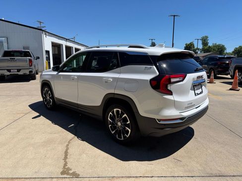Used 2023 GMC Terrain SLT w/ LPO, Floor Liner Package FWD image 28