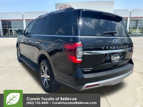 Used 2024 Ford Expedition Limited AWD/4WD image 3