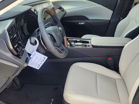 New 2026 Lexus RX 350 350h Premium+ image 16