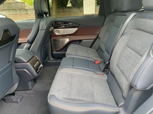 New 2026 Lincoln Nautilus Black Label w/ Jet Appearance Package image 17