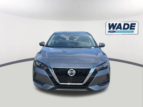 Used 2022 Nissan Sentra SV FWD image 2