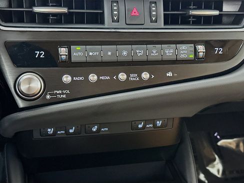 New 2025 Lexus ES 350 w/ Premium Package image 15