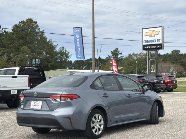 Used 2023 Toyota Corolla LE FWD image 7