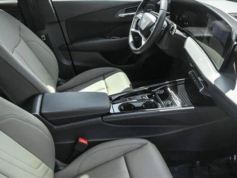 New 2026 Audi Q3 quattro 2.0T AWD/4WD image 27