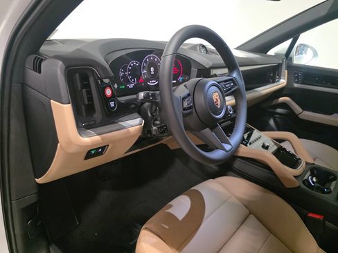 New 2026 Porsche Cayenne AWD/4WD image 4