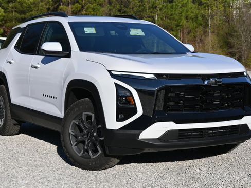 New 2026 Chevrolet Equinox ACTIV w/ Convenience Package III AWD/4WD image 2
