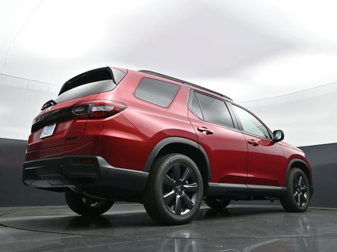 Used 2026 Honda Pilot Sport image 26