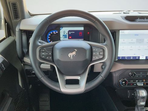 Used 2024 Ford Bronco Wildtrak AWD/4WD image 9