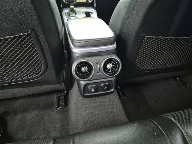 Used 2022 Kia Stinger GT1 RWD image 19