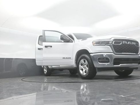 Used 2025 RAM 1500 Big Horn AWD/4WD image 34