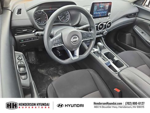 Used 2024 Nissan Sentra SV FWD image 10