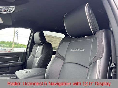 New 2026 RAM 2500 Laramie AWD/4WD image 14