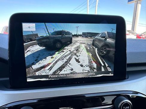 Used 2022 Ford Escape SE w/ SE Sport Appearance Package image 19