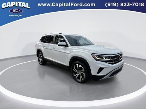 Used 2023 Volkswagen Atlas SEL image 2