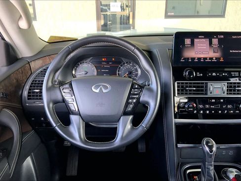 Used 2023 INFINITI QX80 Premium Select w/ Cargo Package image 6