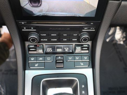 Used 2017 Porsche 718 Boxster S RWD image 36
