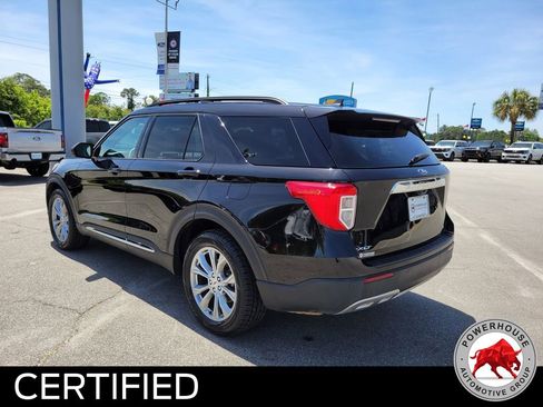 Used 2024 Ford Explorer XLT w/ Equipment Group 202A RWD image 4
